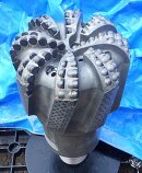 地熱井掘削の工期・コストを削減するPDCビット開発に成功