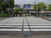 視覚障害者用道路横断帯用「アトムエスコートゾーン」   (CG-120023-VE)