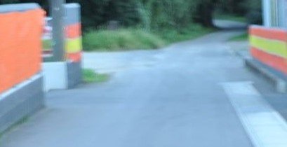 再帰反射テープ付ネットフェンス (KT-180104-A)