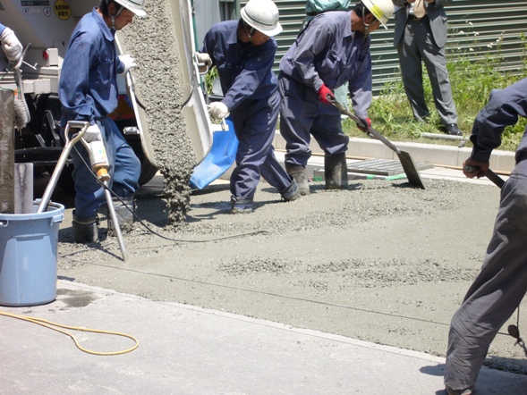 早期交通開放型コンクリート舗装(1DAY PAVE) (KT-130044-VE)