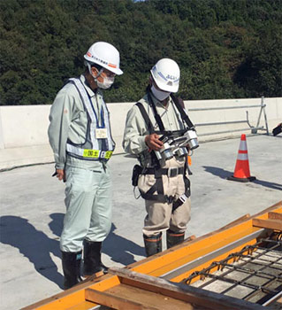国土交通省の発注工事において 「3眼カメラ配筋検査システム」が初めて採用