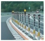 暫定2車線の高速道路 区画柵の設置について