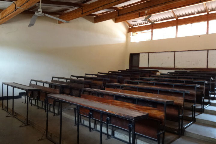 マラウイ：ドマシ教員養成大学拡張計画