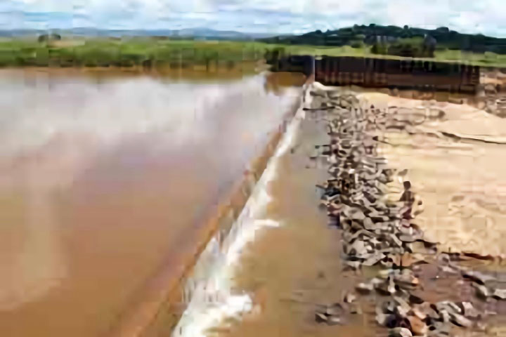 マダガスカル：アロチャ湖南西地域灌漑施設改修計画