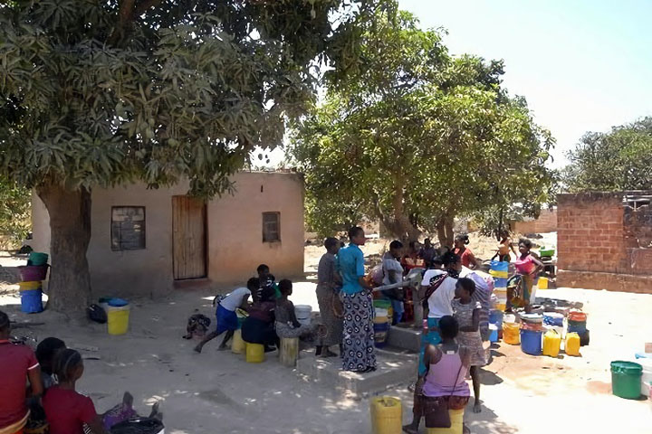 ザンビア：第一次ルアプラ州地下水開発計画