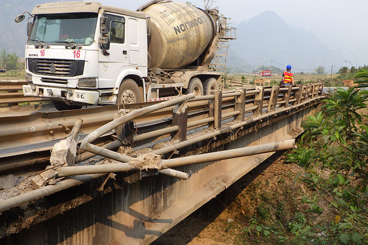 ラオス：橋梁維持管理能力強化プロジェクト