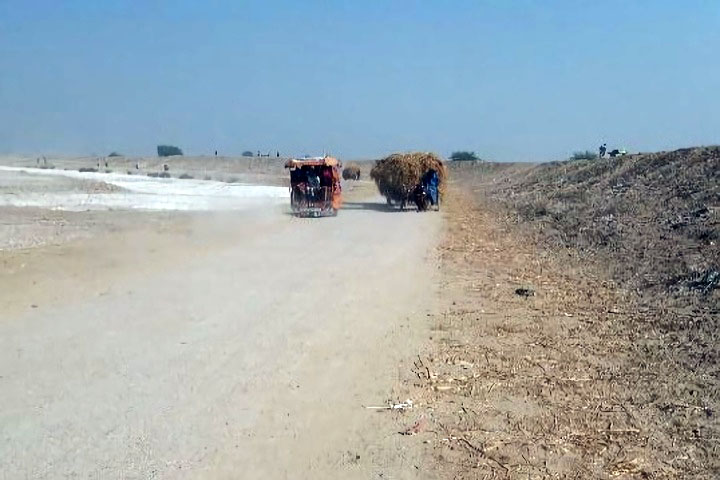 パキスタン：農村振興道路建設事業（第二期）（シンド州）