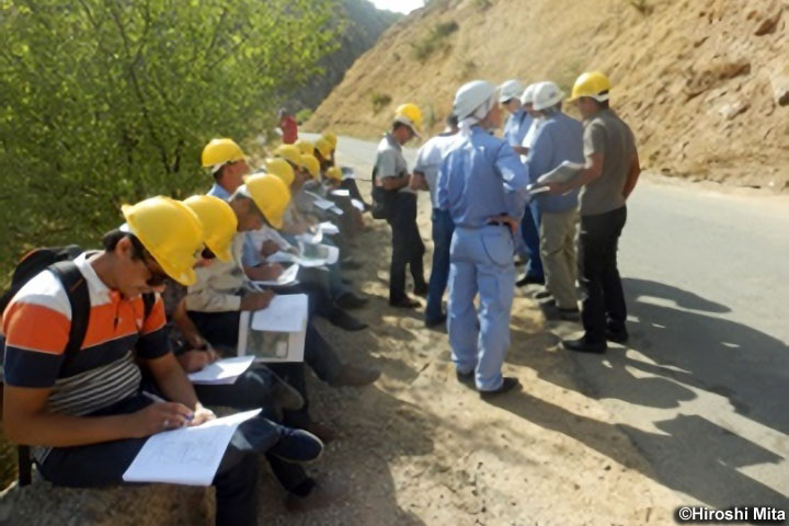 タジキスタン 道路災害管理能力向上プロジェクト