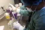 ベトナム：治療成功維持のための”bench-to-bedside system”構築と新規HIV-1感染阻止プロジェクト