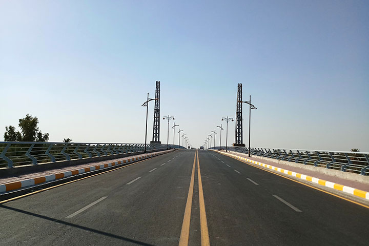 イラク：サマーワ橋梁・道路建設事業