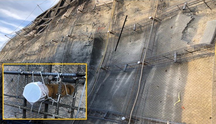 吹付法枠用ボイド管固定金具【センターキーパー】(CB-230014-A)