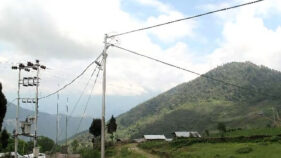 ブータン地方電化事業