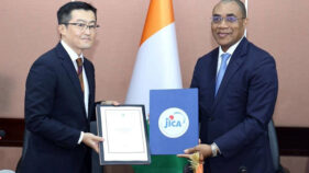 コートジボワール：ターボ・コスー・ブアケ電力網強化事業