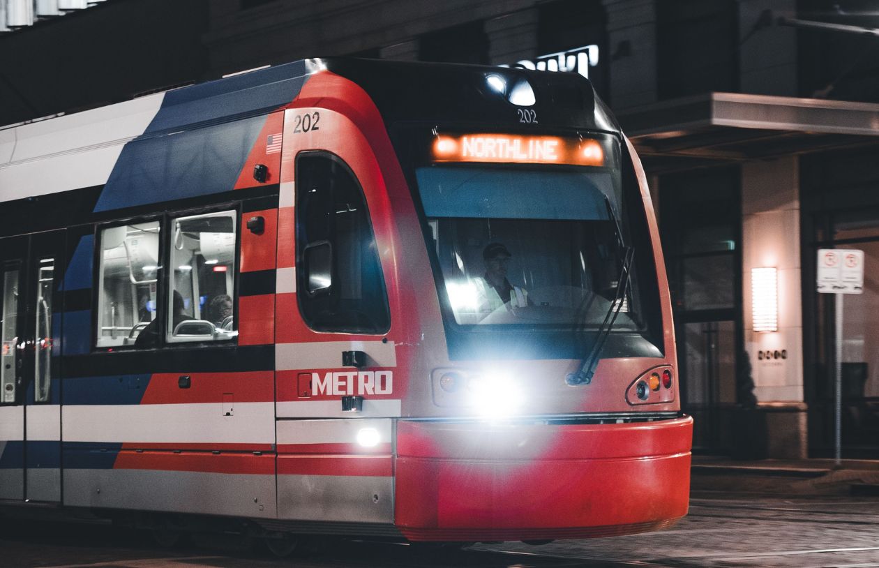 連邦交通資金の効果最大化手法を解明（UH Research Reveals How to Maximize the Impact of Federal Transit Funding）